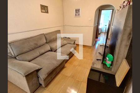 Casa à venda com 4 quartos, 260m² em Moinho Velho, São Paulo