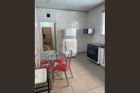 Casa à venda com 115m², 3 quartos e sem vaga