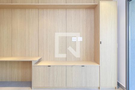 Sala de apartamento à venda com 1 quarto, 43m² em Santo Amaro, São Paulo