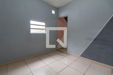Quarto de casa para alugar com 1 quarto, 50m² em Cidade Antônio Estêvão de Carvalho, São Paulo