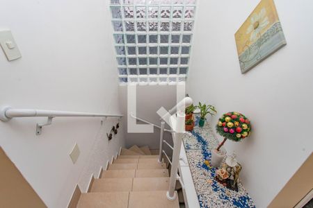 Escada  de casa à venda com 5 quartos, 354m² em Centro, Diadema