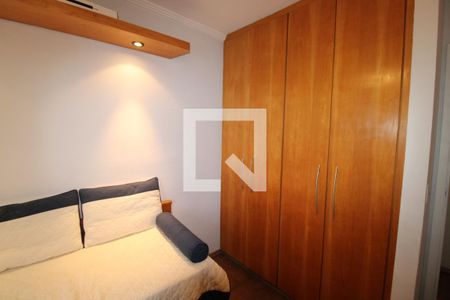 Apartamento para alugar com 69m², 2 quartos e 1 vagaQuarto