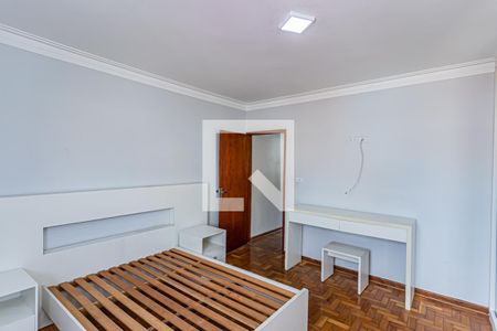 Quarto 1 de casa para alugar com 2 quartos, 174m² em Jardim Santo Elias, São Paulo
