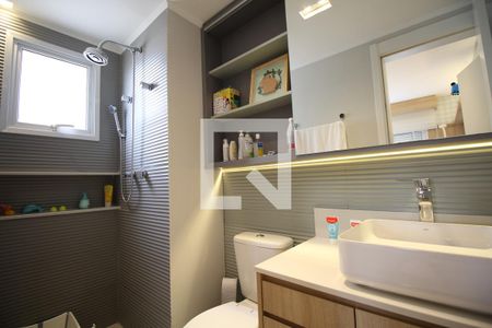 Apartamento à venda com 124m², 2 quartos e 3 vagasBanheiro da Suite 2