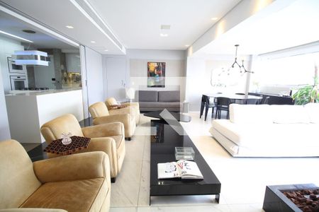Sala de apartamento à venda com 2 quartos, 124m² em Jardim da Glória, São Paulo