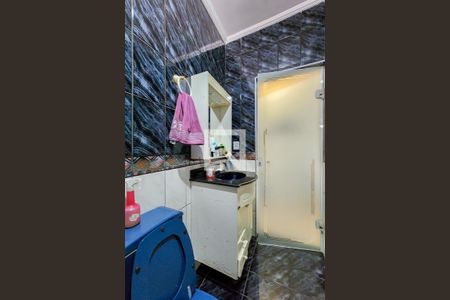 Casa à venda com 220m², 3 quartos e 2 vagasBanheiro da Suíte 1