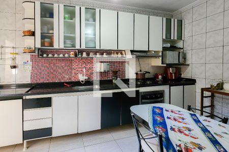 Casa à venda com 220m², 3 quartos e 2 vagasCozinha