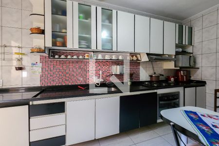 Casa à venda com 220m², 3 quartos e 2 vagasCozinha