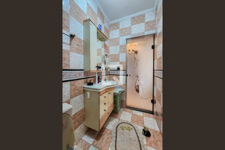 Casa à venda com 220m², 3 quartos e 2 vagasBanheiro da Suíte 2