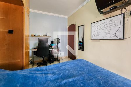 Casa à venda com 220m², 3 quartos e 2 vagasSuíte 1