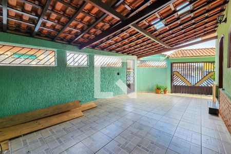 Casa à venda com 220m², 3 quartos e 2 vagasGaragem