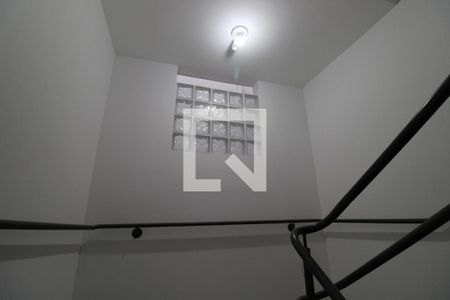 Apartamento para alugar com 25m², 1 quarto e sem vagaEscada