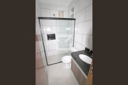 Banheiro de kitnet/studio para alugar com 1 quarto, 25m² em Jardim Miriam, São Paulo