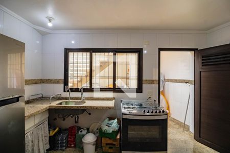 Casa à venda com 180m², 3 quartos e 4 vagasCozinha 