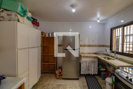 Casa à venda com 180m², 3 quartos e 4 vagasCozinha 