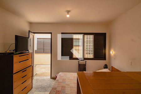 Casa à venda com 180m², 3 quartos e 4 vagasQuarto