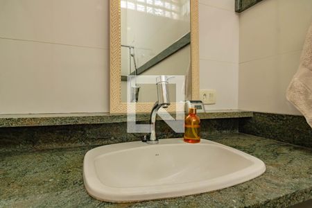 Casa à venda com 180m², 3 quartos e 4 vagasBanheiro