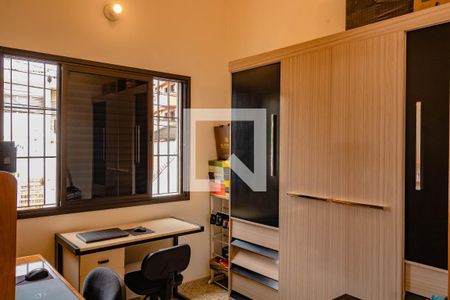 Casa à venda com 180m², 3 quartos e 4 vagasQuarto