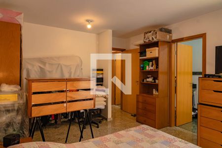 Casa à venda com 180m², 3 quartos e 4 vagasQuarto