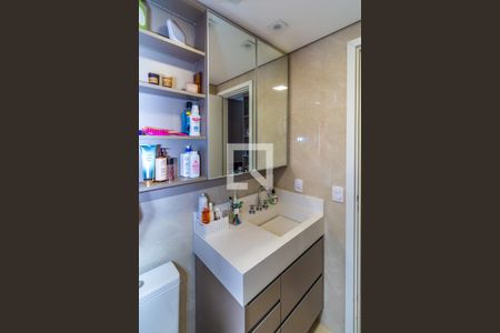 Apartamento à venda com 78m², 2 quartos e 1 vagaBanheiro da Suíte