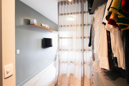 Apartamento para alugar com 69m², 2 quartos e 1 vagaCloset