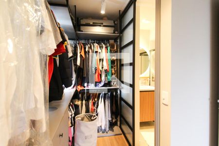 Apartamento para alugar com 69m², 2 quartos e 1 vagaCloset