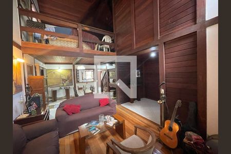 Sala de casa para alugar com 4 quartos, 245m² em Jacarepaguá, Rio de Janeiro