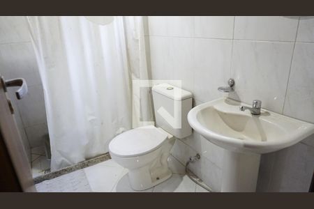 Casa para alugar com 245m², 4 quartos e 5 vagasSuíte 2