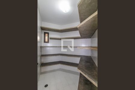 Casa de condomínio à venda com 360m², 4 quartos e 6 vagas Casa de condomínio à venda com 360m², 4 quartos e 6 vagasDespensa