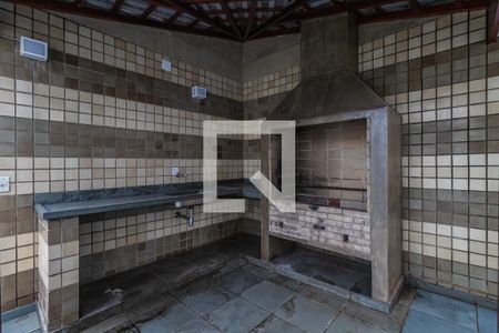 Casa de condomínio à venda com 360m², 4 quartos e 6 vagas Casa de condomínio à venda com 360m², 4 quartos e 6 vagasÁrea Externa