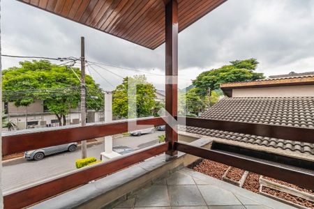 Casa de condomínio à venda com 360m², 4 quartos e 6 vagas Casa de condomínio à venda com 360m², 4 quartos e 6 vagasSuíte 1