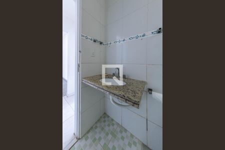 Casa para alugar com 310m², 2 quartos e 2 vagasBanheiro 