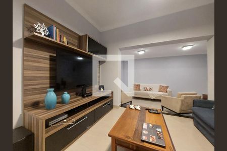 Sala de casa à venda com 4 quartos, 300m² em Cidade Dutra, São Paulo
