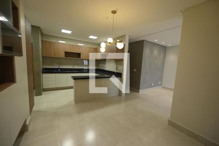 Apartamento para alugar com 120m², 3 quartos e sem vagaCozinha 