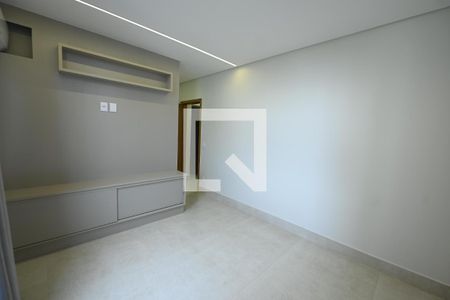 Apartamento para alugar com 120m², 3 quartos e sem vaga Quarto