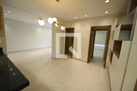 Apartamento para alugar com 120m², 3 quartos e sem vagaCozinha 