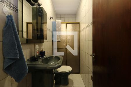 Banheiro de casa à venda com 3 quartos, 132m² em Vila Palmares, São Caetano do Sul