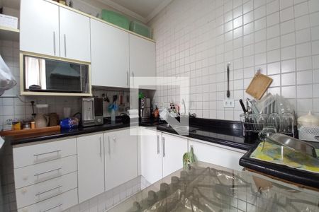 Apartamento à venda com 200m², 3 quartos e 2 vagasCozinha 