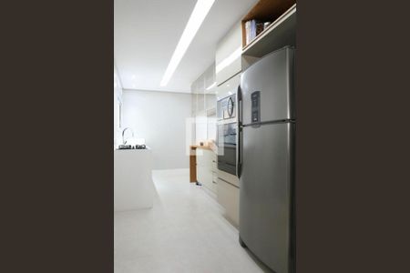 Apartamento à venda com 3 quartos, 130m² em Vila Romana, São Paulo
