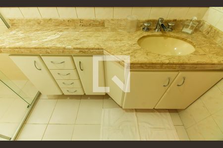 Apartamento para alugar com 124m², 3 quartos e 3 vagasBanheiro da Suíte 2