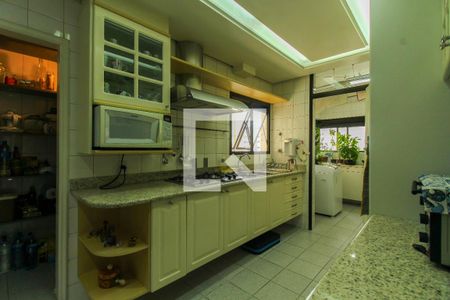 Apartamento para alugar com 124m², 3 quartos e 3 vagasCozinha