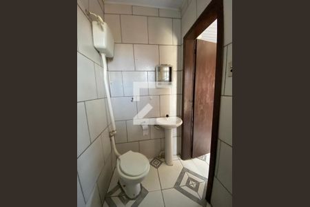 Casa para alugar com 85m², 3 quartos e 1 vagaBanheiro 