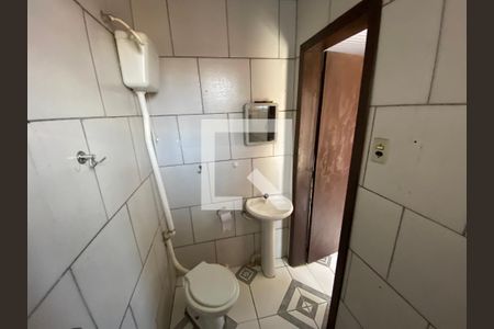 Casa para alugar com 85m², 3 quartos e 1 vagaBanheiro 