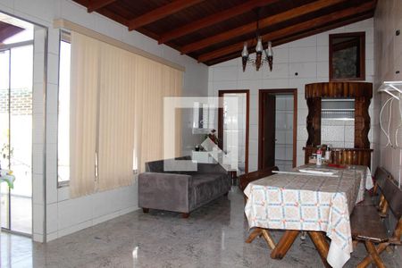 Casa para alugar com 350m², 3 quartos e 4 vagasÁrea comum