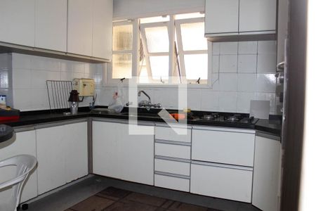 Casa para alugar com 350m², 3 quartos e 4 vagasCozinha