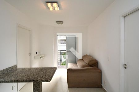 Sala/Cozinha de apartamento para alugar com 2 quartos, 36m² em Vila Sofia, São Paulo