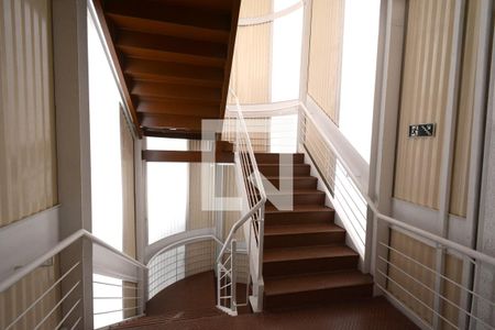 Apartamento à venda com 36m², 2 quartos e sem vagaEscada