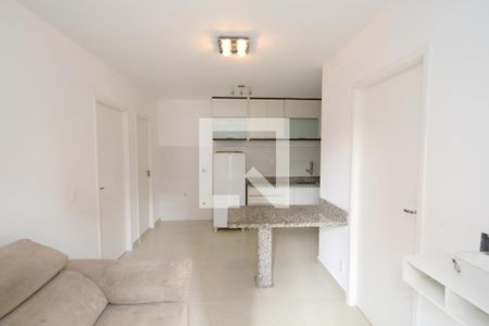 Sala/Cozinha de apartamento à venda com 2 quartos, 36m² em Vila Sofia, São Paulo