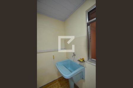 Apartamento para alugar com 75m², 2 quartos e sem vagaÁrea de Serviço