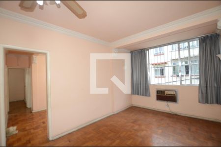 Apartamento para alugar com 75m², 2 quartos e sem vagaSala